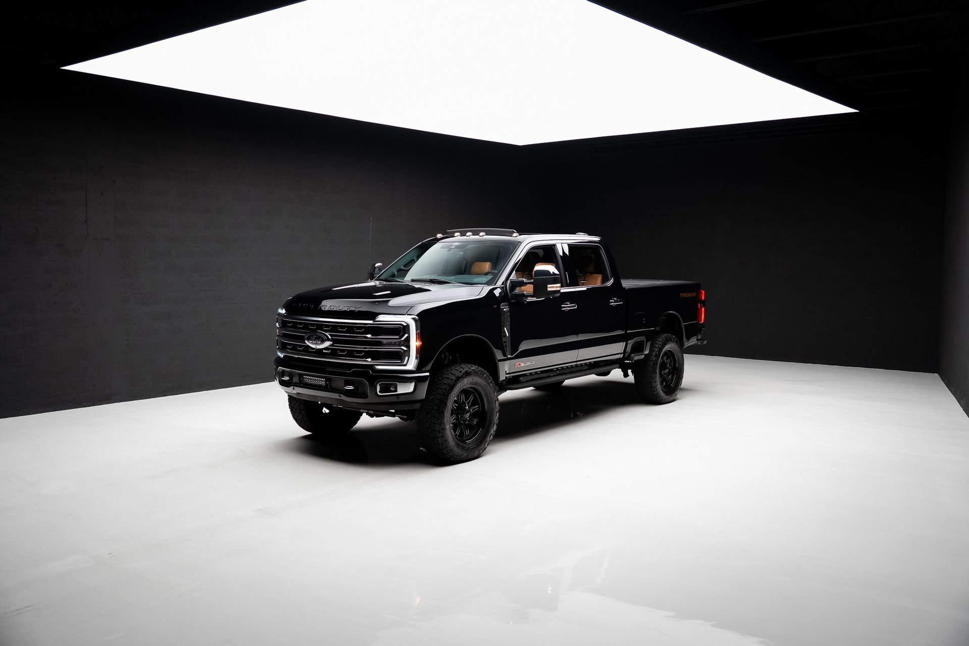 Used 2024 Ford F250 Platinum w/ Tremor Off-Road Package image 88