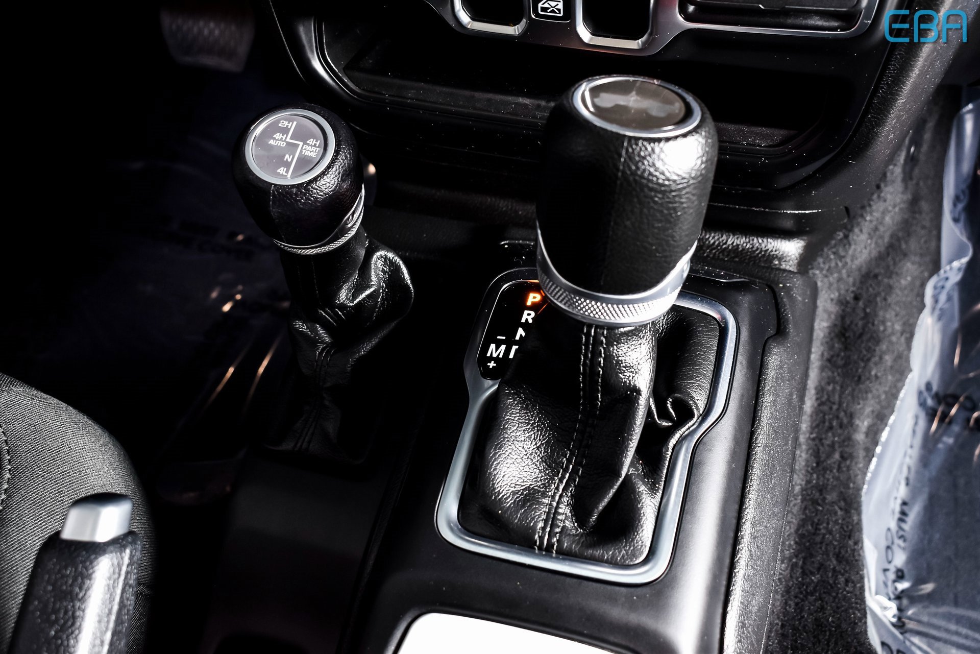 Used 2023 Jeep Wrangler Unlimited w/ Convenience Group image 28