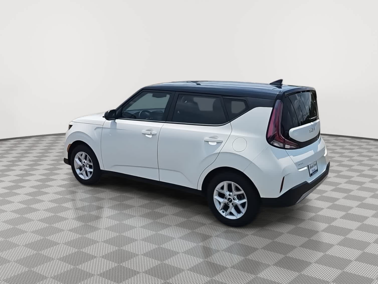 Used 2024 Kia Soul S FWD image 6