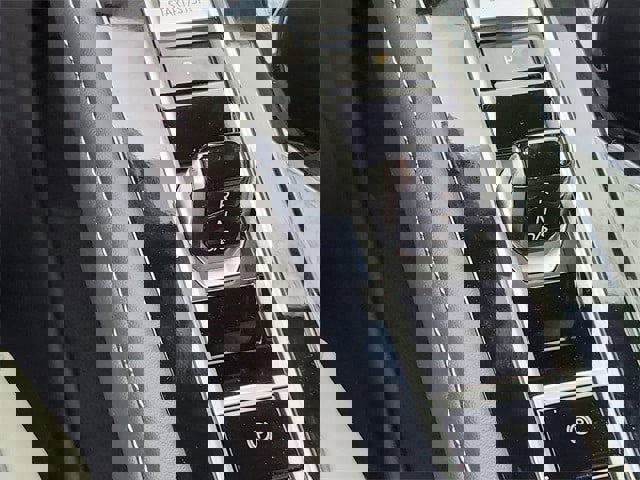 New 2026 Volkswagen Atlas Cross Sport SEL Premium R-Line image 18