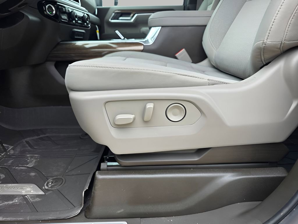 New 2026 Chevrolet Silverado 3500 LT w/ Convenience Package image 15