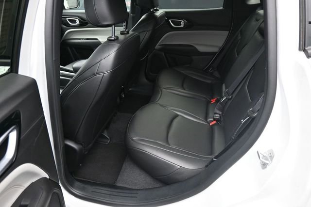 Used 2026 Jeep Compass Limited AWD/4WD image 19