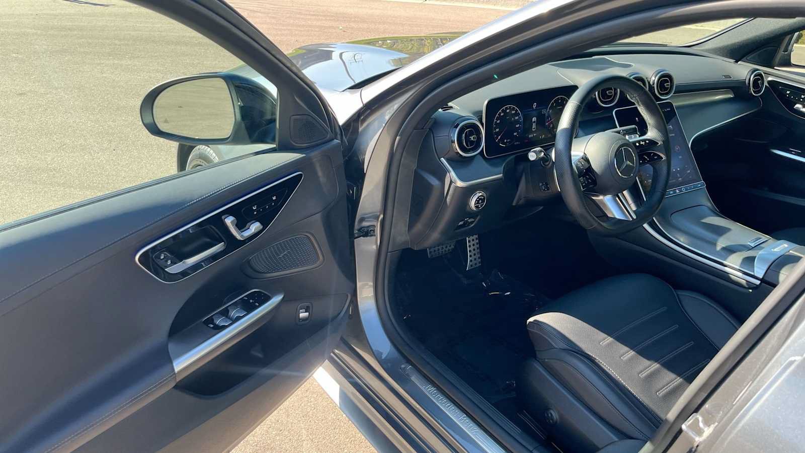 Used 2023 Mercedes-Benz C 300 4MATIC Sedan image 14