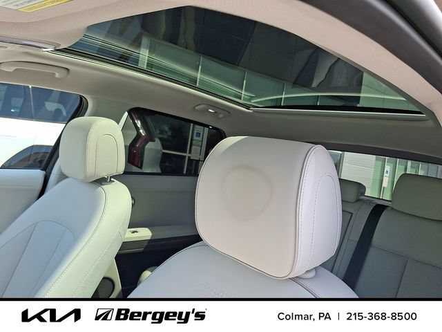 Used 2024 Hyundai Ioniq 5 Limited AWD/4WD image 16