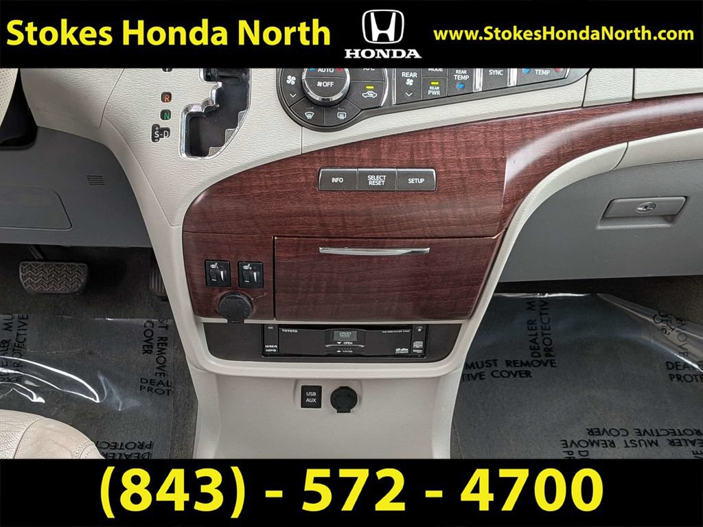 Used 2013 Toyota Sienna XLE w/ Entertainment Pkg AWD/4WD image 28