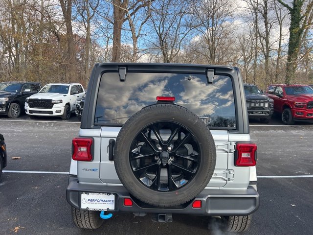 Used 2023 Jeep Wrangler Unlimited Sahara image 3