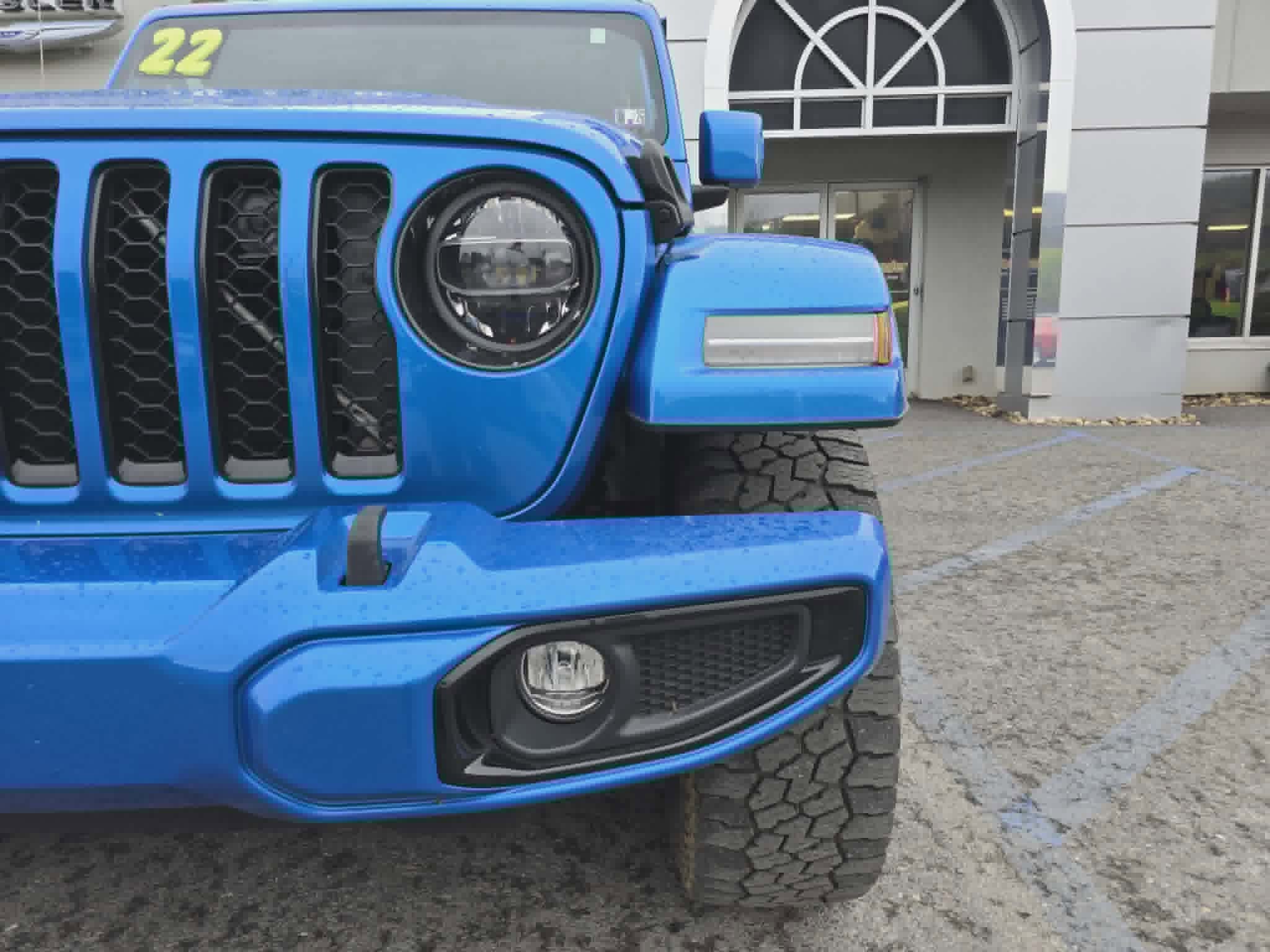 Used 2022 Jeep Gladiator Overland AWD/4WD image 10