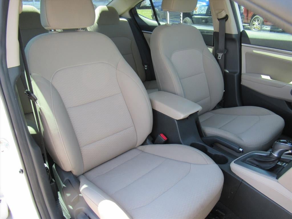 Used 2020 Hyundai Elantra SEL FWD image 9
