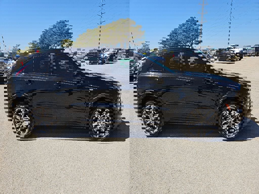 Used 2019 Cadillac XT4 Sport image 9