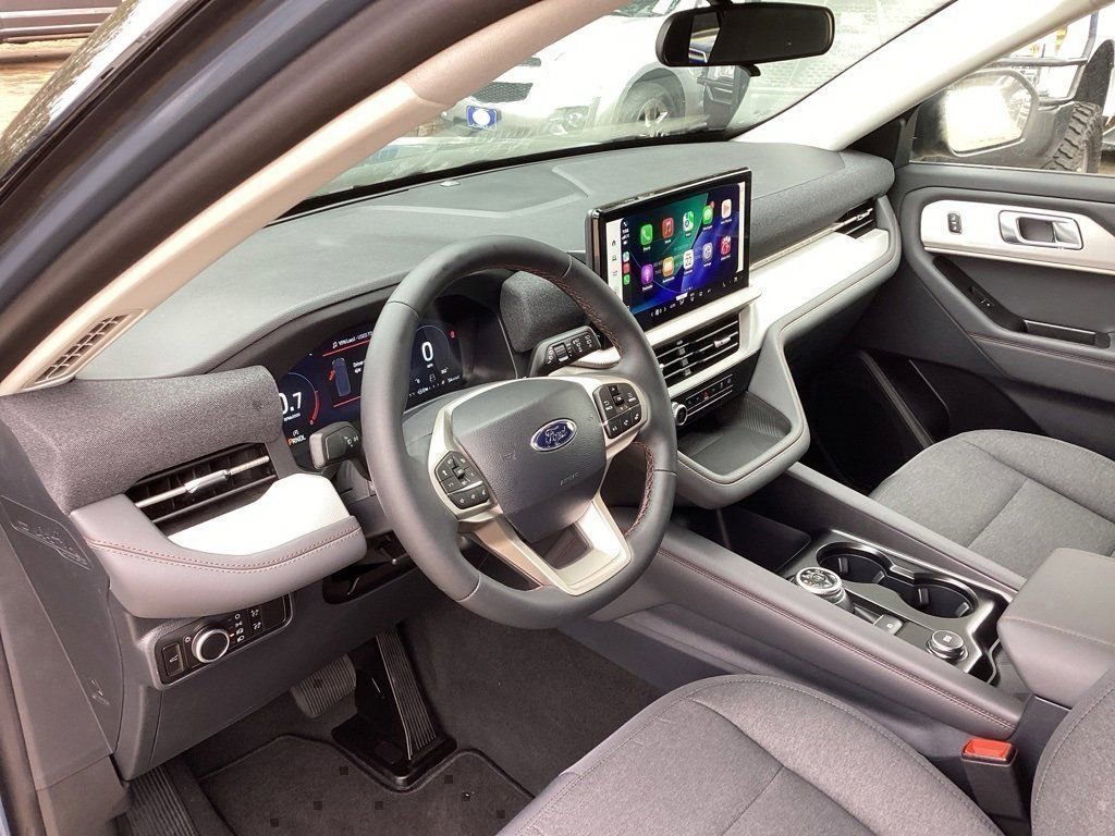 New 2026 Ford Explorer Active image 30
