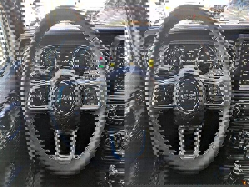Used 2023 Jeep Wrangler Unlimited Sahara image 19