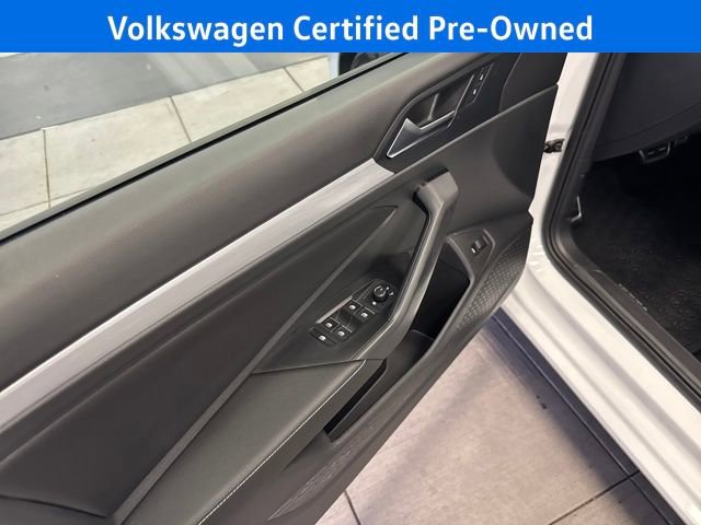 Certified 2025 Volkswagen Jetta Sport image 15