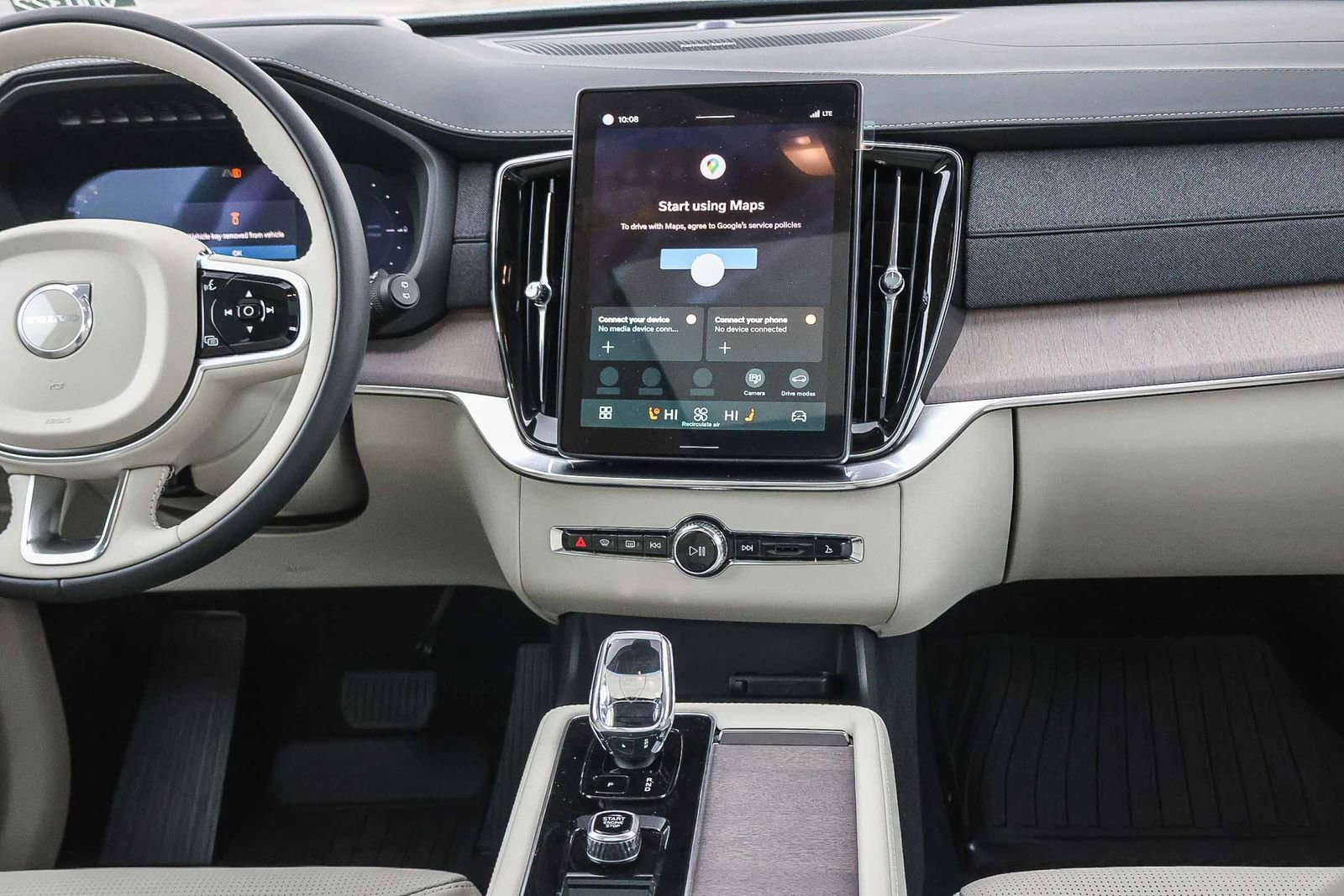 New 2026 Volvo XC90 T8 Ultra w/ Protection Package Premier AWD/4WD image 24