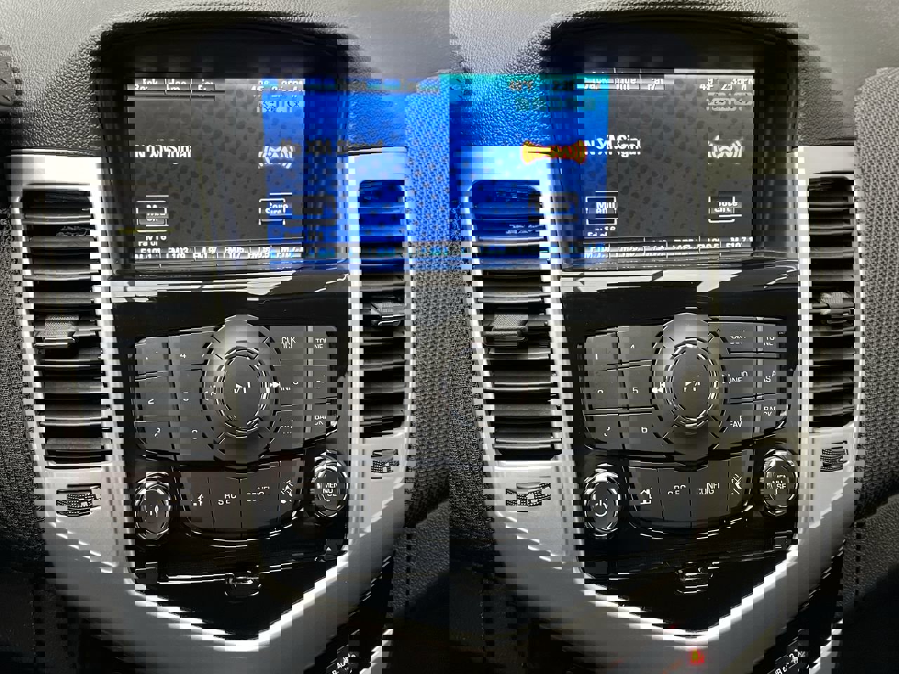 Used 2015 Chevrolet Cruze LT image 16