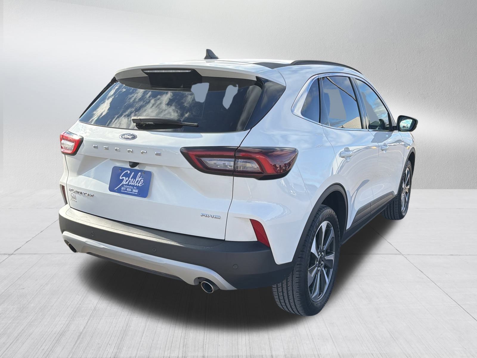 Used 2024 Ford Escape Platinum image 7
