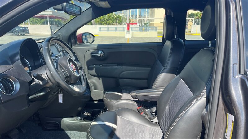 Used 2018 FIAT 500 e w/ Esport Package FWD image 22