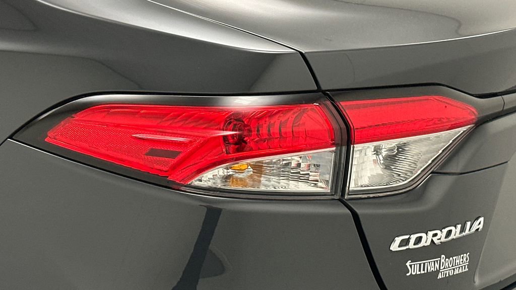 Certified 2025 Toyota Corolla LE image 16