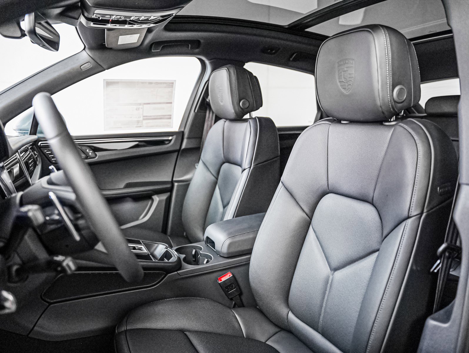 New 2026 Porsche Macan S image 5