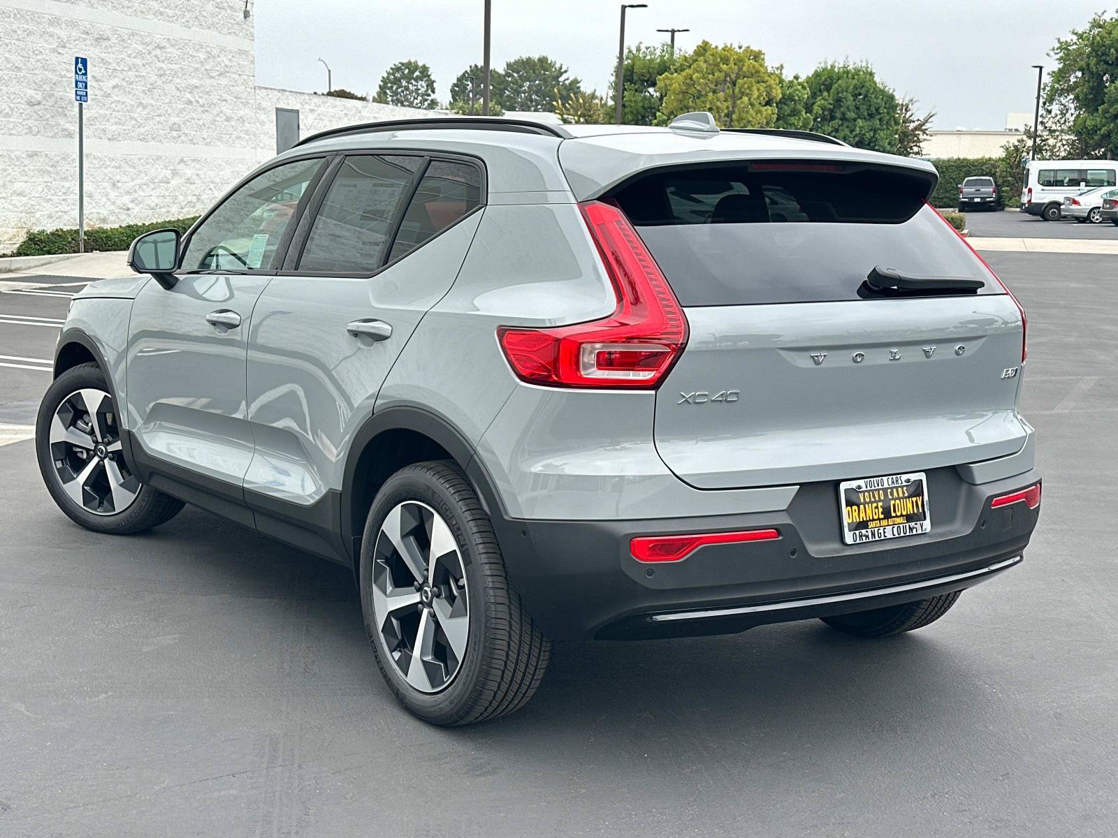 New 2026 Volvo XC40 B5 Plus w/ Protection Package Premier AWD/4WD image 5