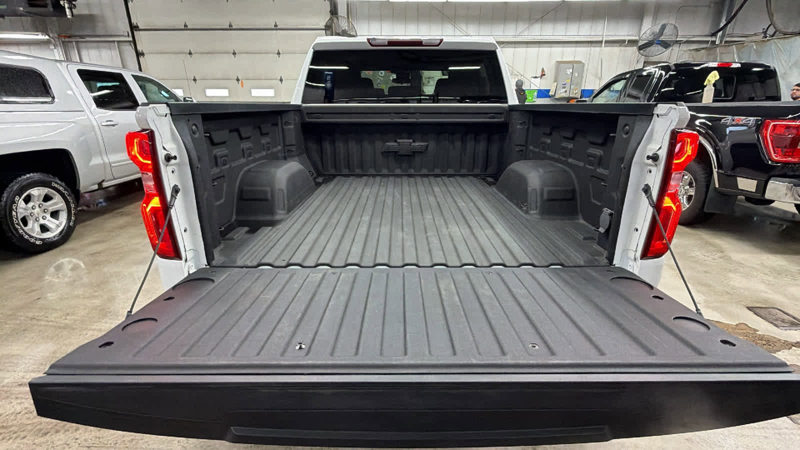 Certified 2022 Chevrolet Silverado 1500 RST image 25