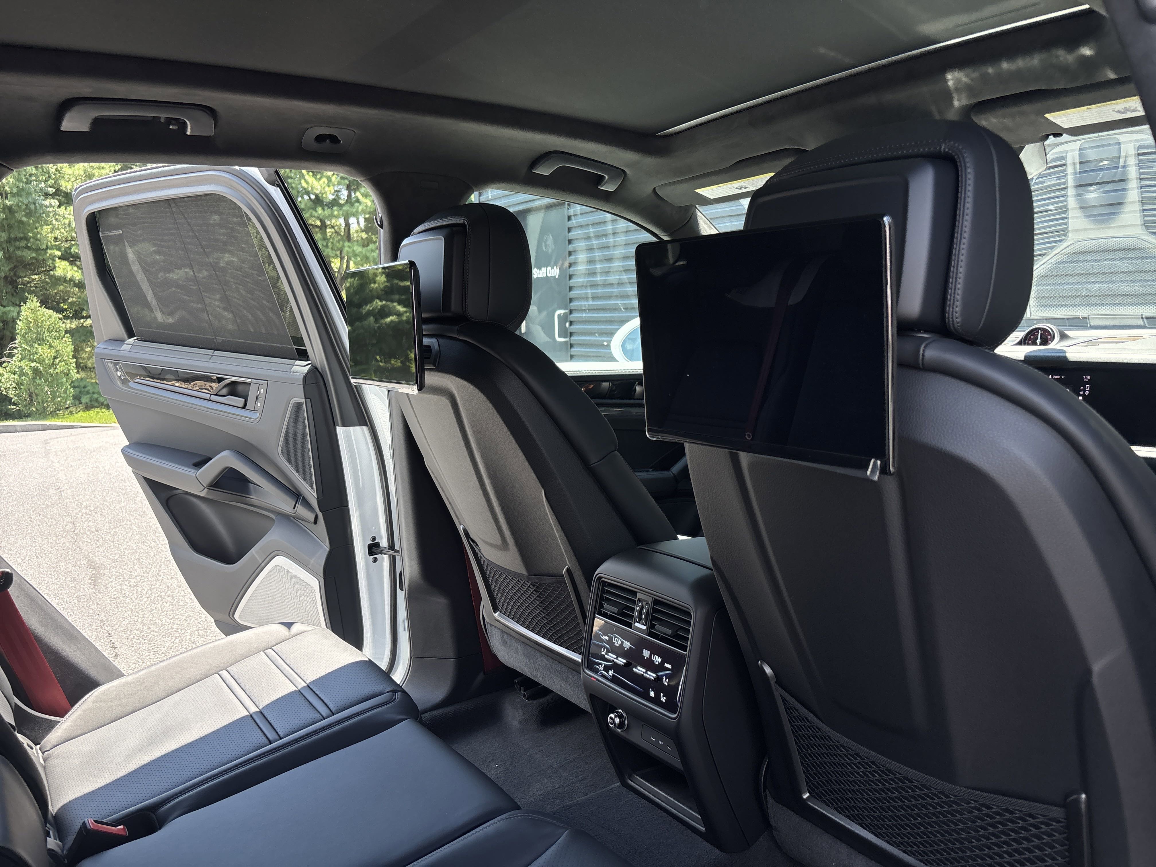 New 2025 Porsche Cayenne GTS image 25