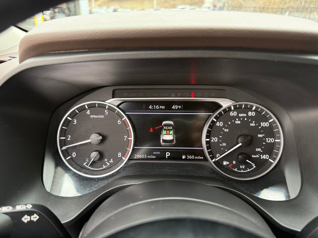 Used 2023 Nissan Rogue SV AWD/4WD image 18