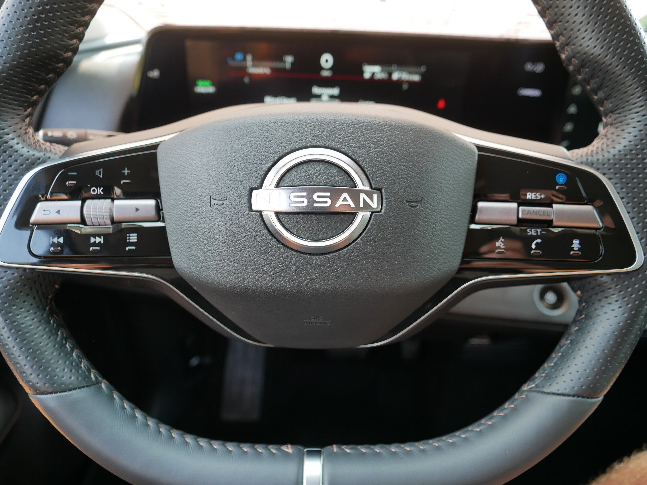 Certified 2024 Nissan Ariya AWD image 25