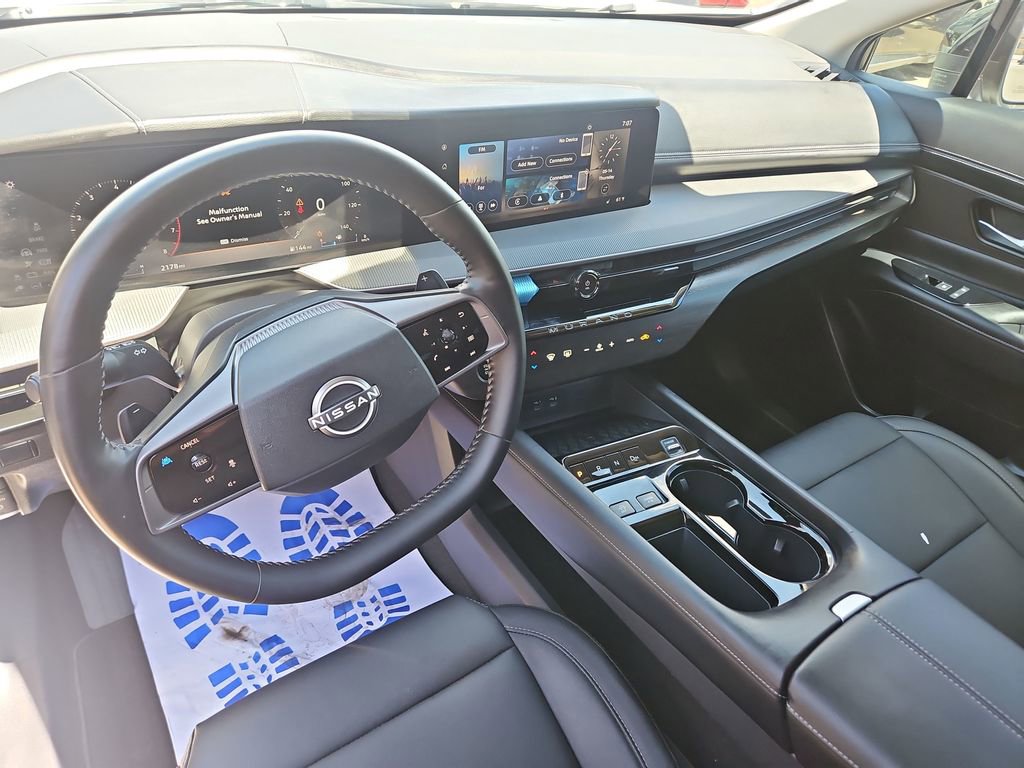 Used 2025 Nissan Murano SV AWD/4WD image 12