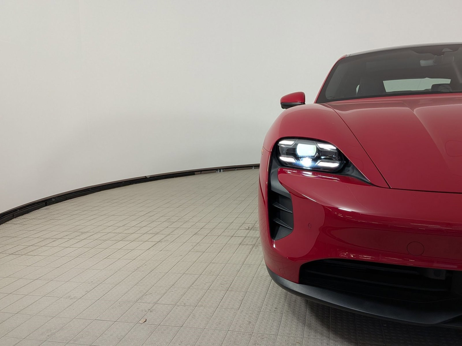 New 2024 Porsche Taycan 4S AWD/4WD image 12