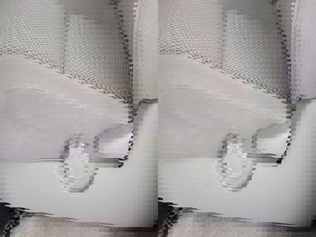 Used 2011 Toyota Tacoma Base image 16