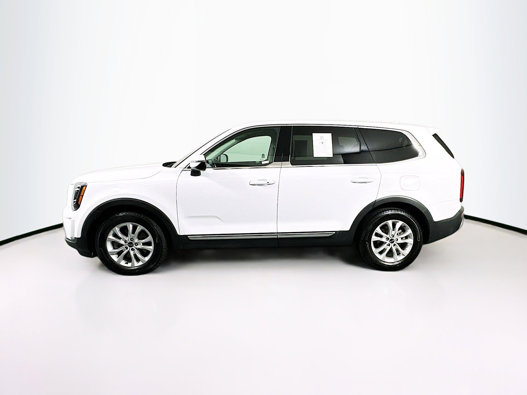 Used 2021 Kia Telluride LX AWD/4WD image 4