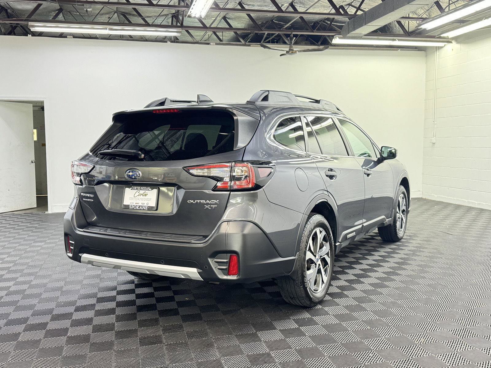 Used 2021 Subaru Outback Limited XT w/ Popular Package #2 image 2