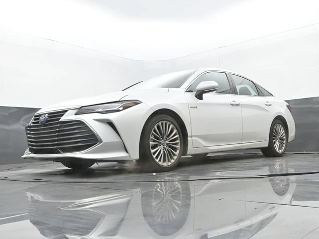 Used 2019 Toyota Avalon Limited w/ Advanced Safety Package FWD image 12