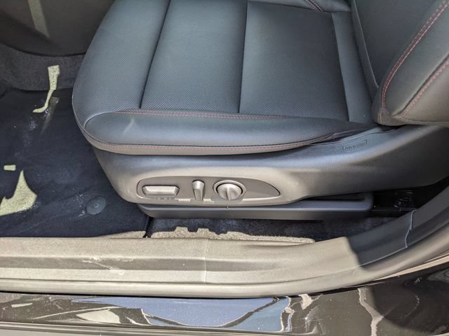 Used 2025 Chevrolet Trax RS w/ Driver Confidence Package FWD image 22