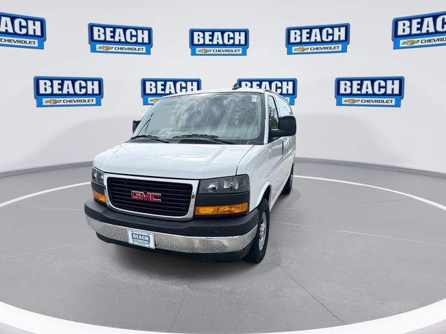 Used 2025 GMC Savana 2500 w/ Driver Convenience Package RWD image 4