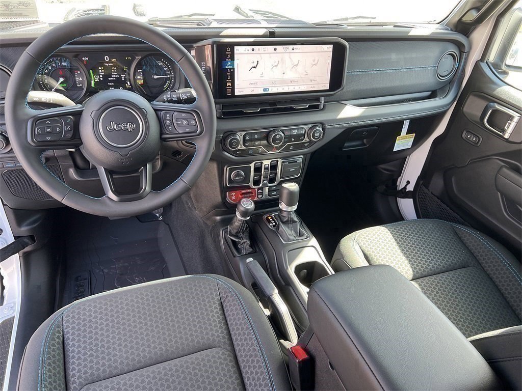 New 2025 Jeep Wrangler Unlimited Rubicon 4xe w/ Technology Group image 11