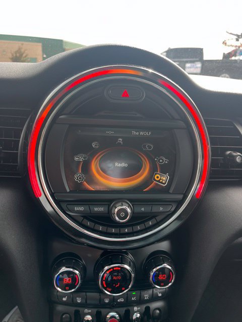 Used 2018 MINI Cooper 4-Door Hardtop FWD image 35