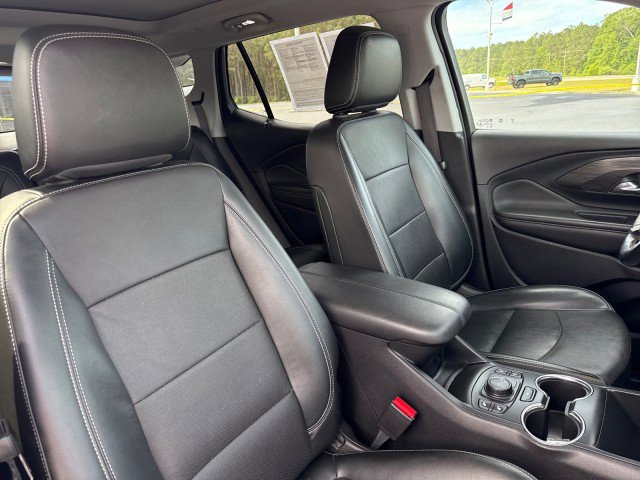 Used 2023 GMC Terrain SLT w/ Tech Package image 11