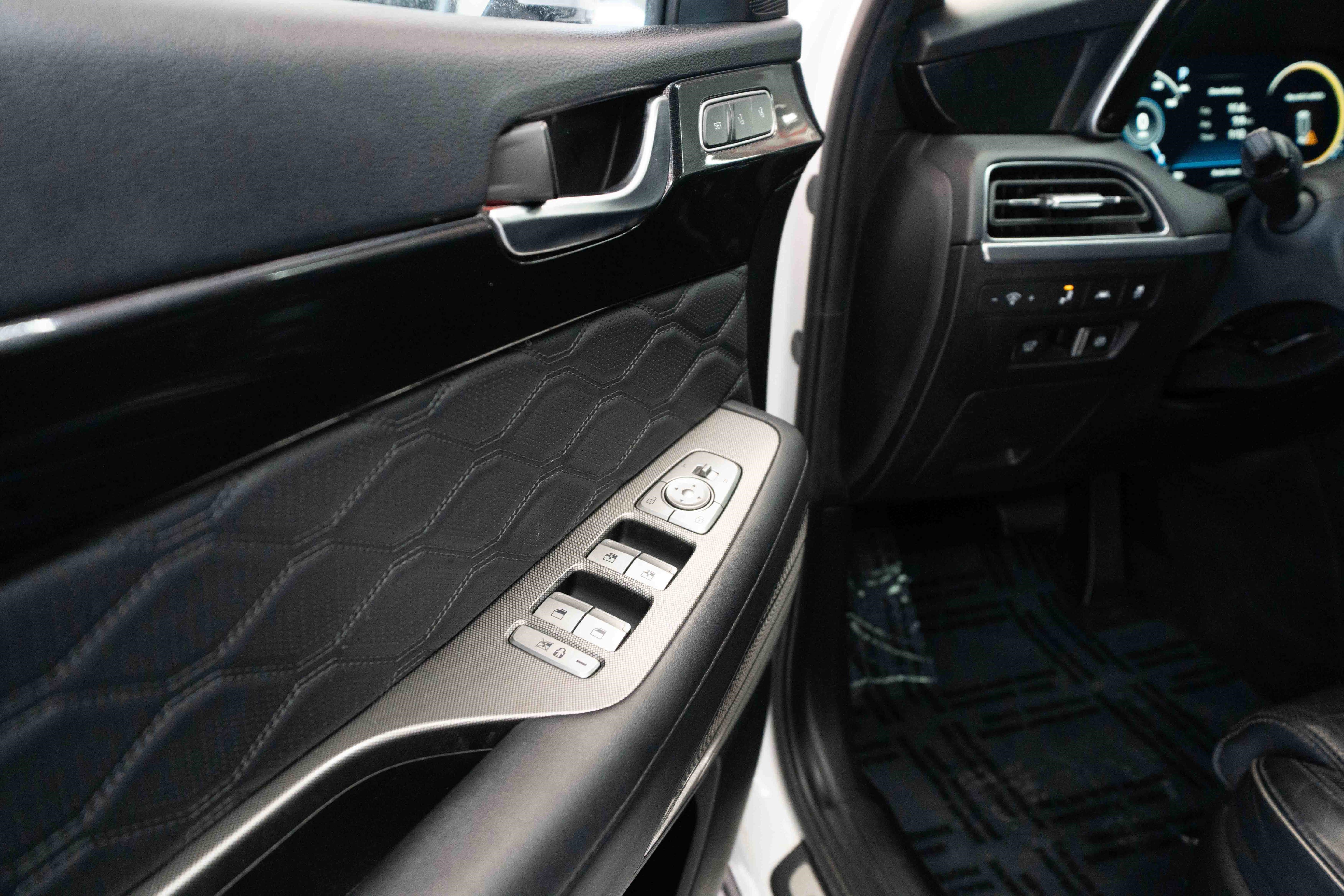 Used 2022 Hyundai Palisade Calligraphy w/ Cargo Package image 7