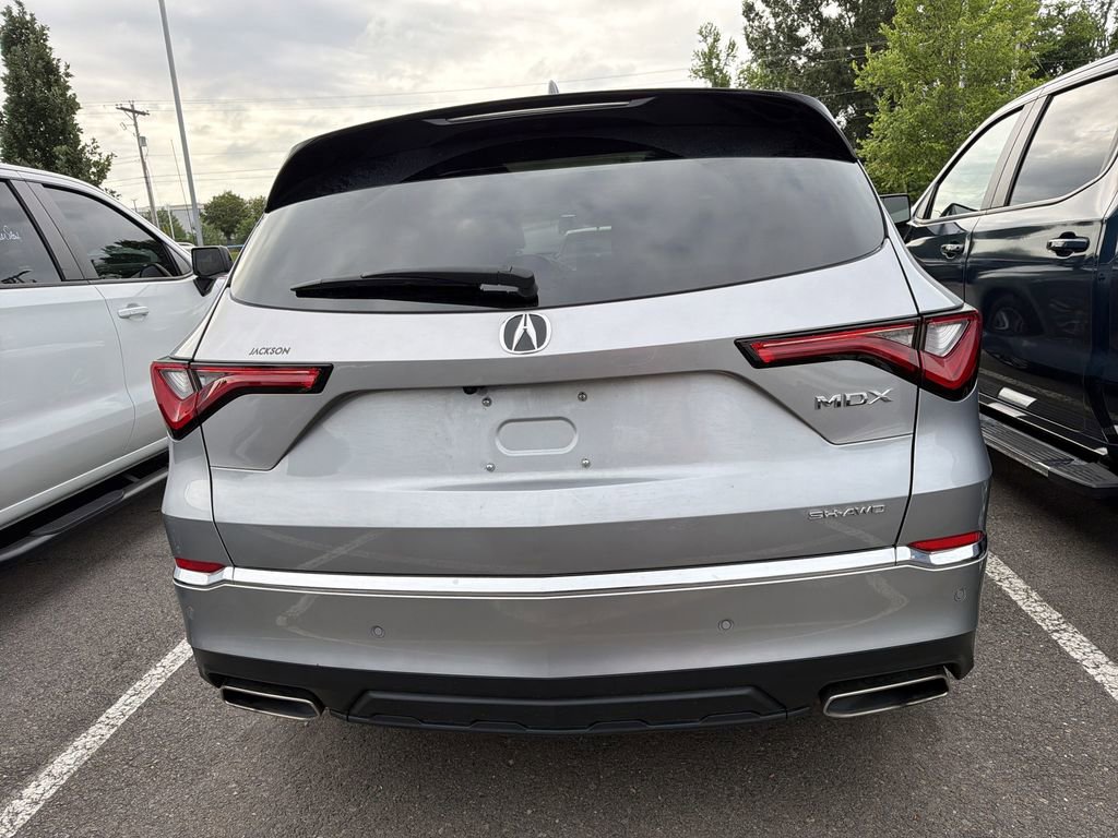 Used 2023 Acura MDX SH-AWD w/ Advance Package image 5