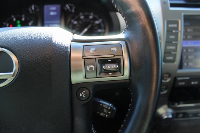 Used 2017 Lexus GX 460 image 19