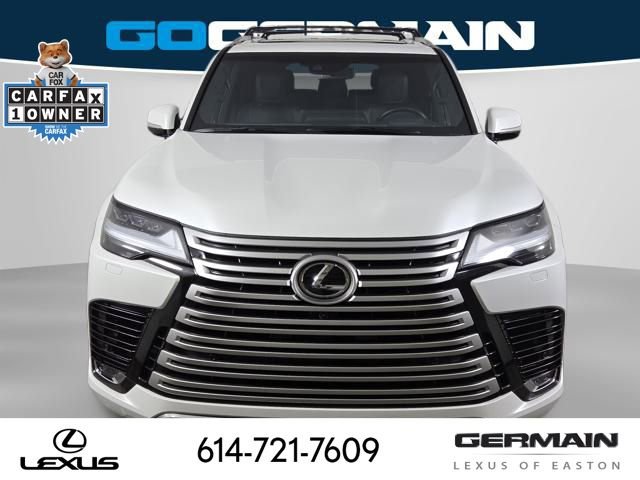 Used 2024 Lexus LX 600 4WD w/ Luxury Package image 3