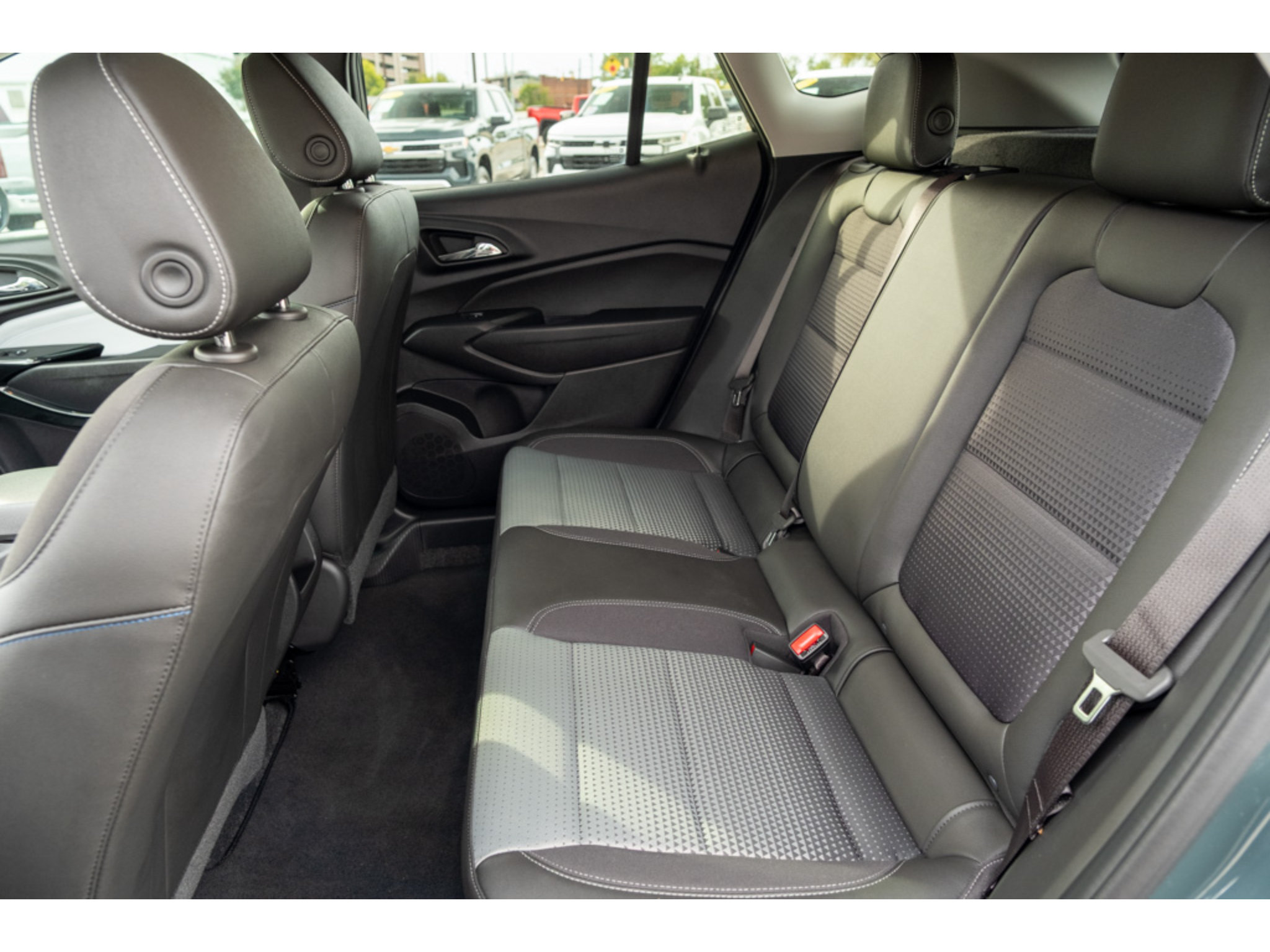 Used 2026 Chevrolet Trax LT FWD image 12
