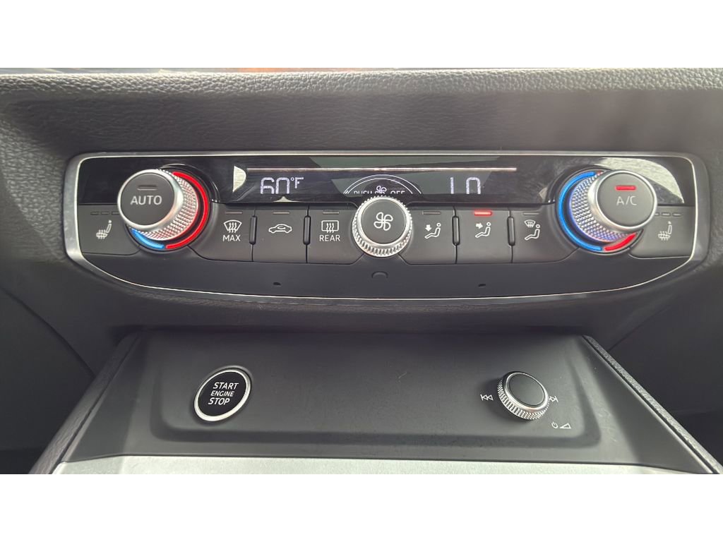 Used 2023 Audi Q3 2.0T Premium image 16