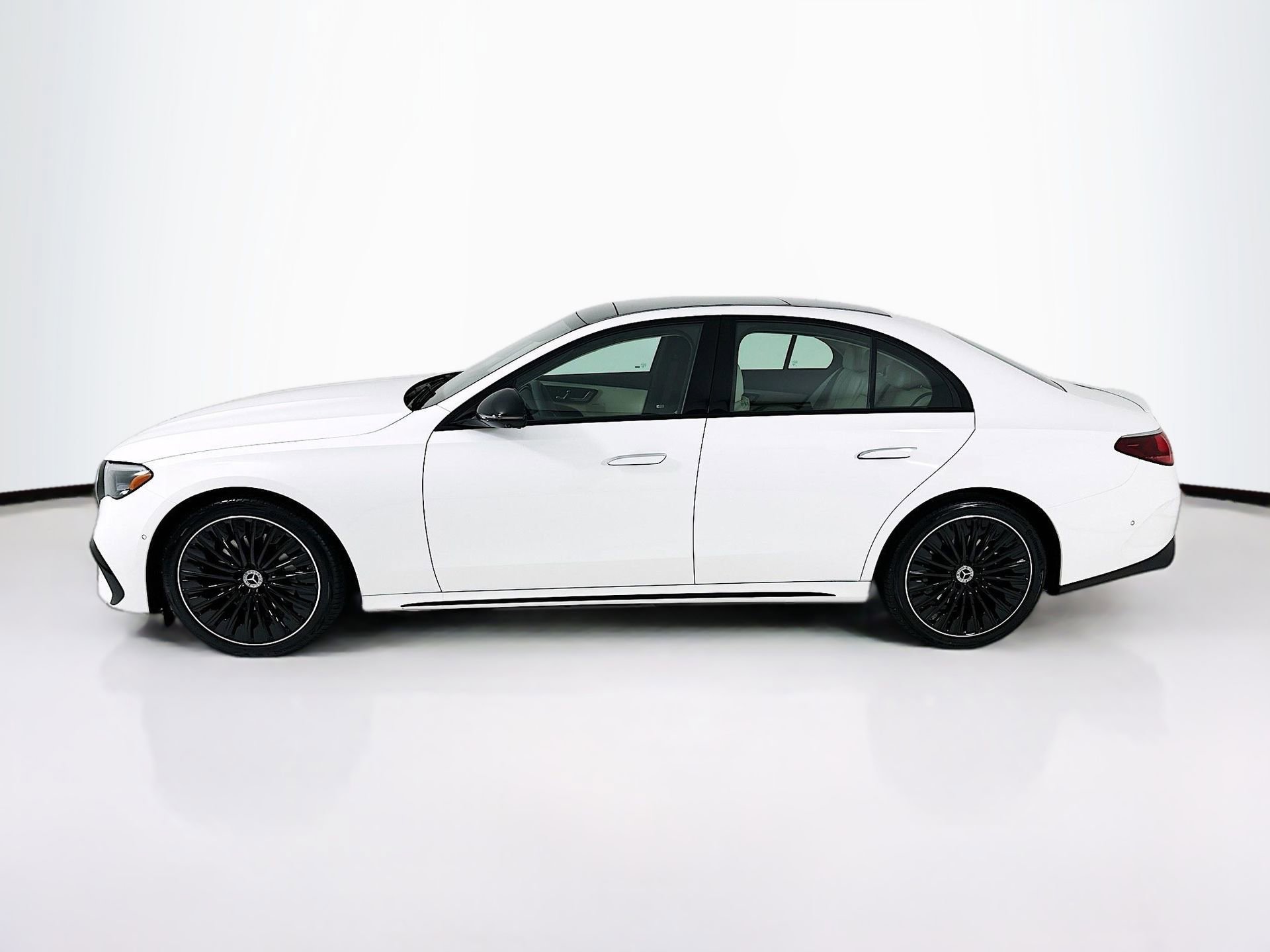 New 2026 Mercedes-Benz E 350 4MATIC Sedan image 5