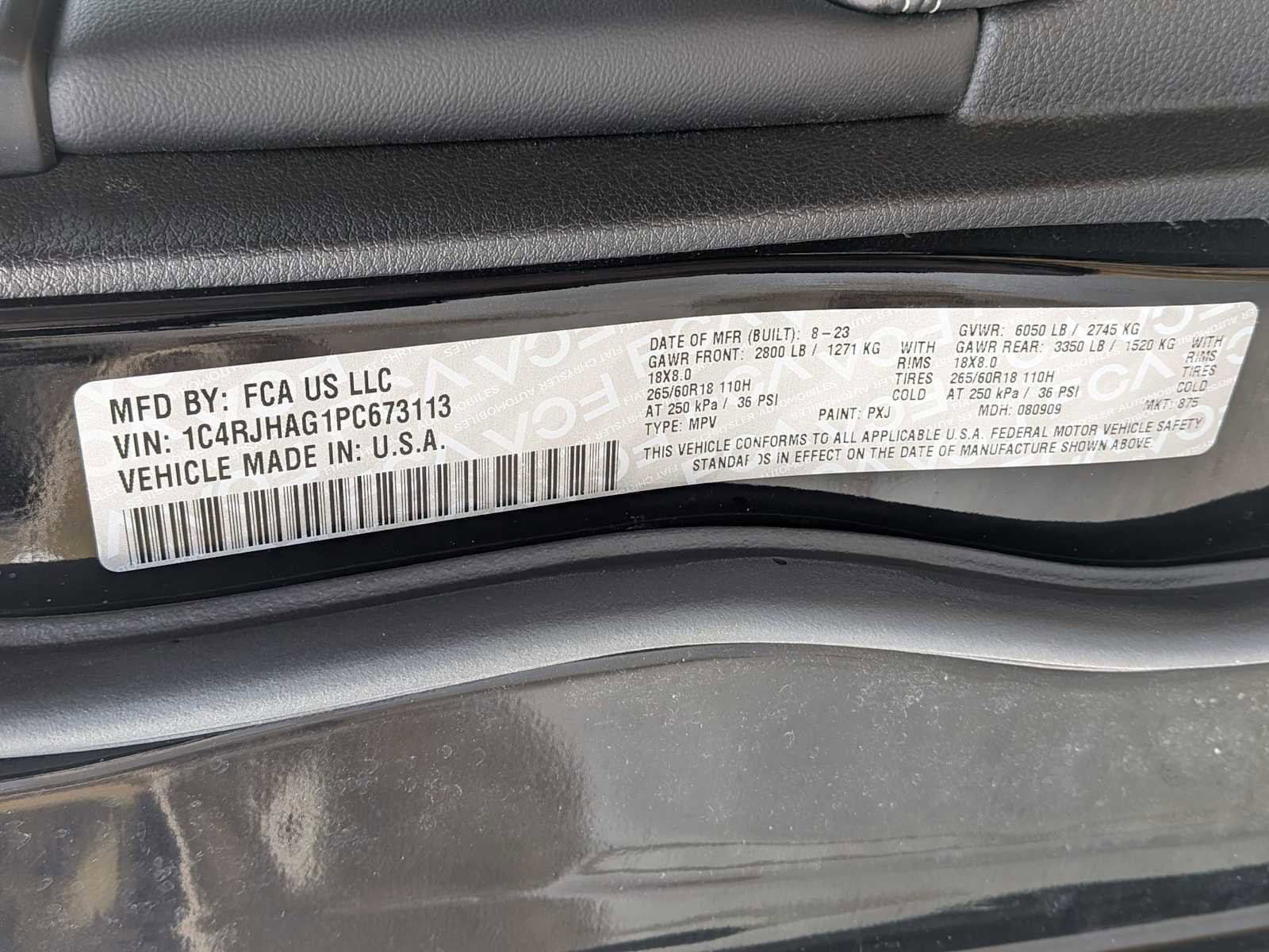 Used 2023 Jeep Grand Cherokee Laredo image 31