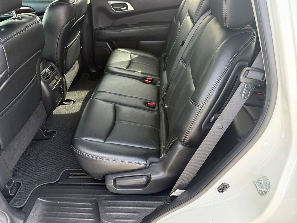 Used 2015 Nissan Pathfinder SL w/ SL Premium Package image 11