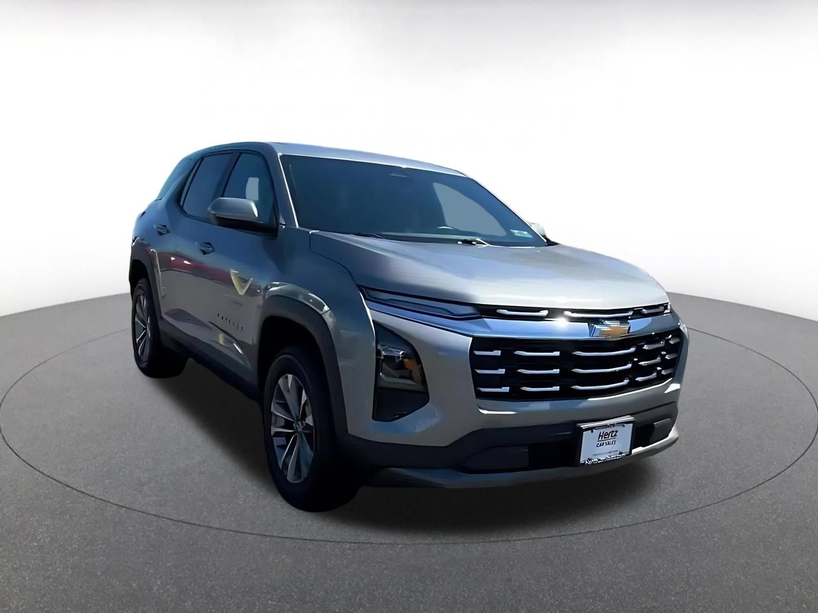 Used 2025 Chevrolet Equinox LT FWD image 3