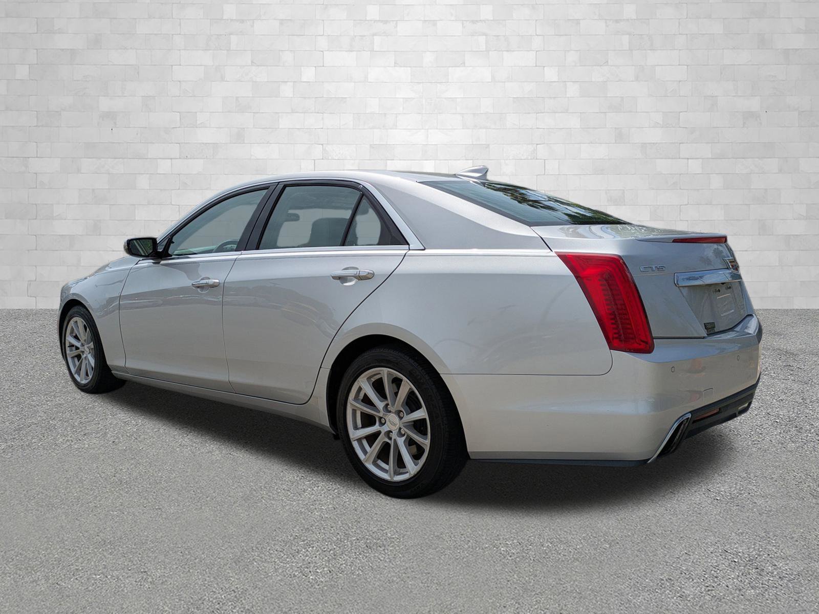 Used 2017 Cadillac CTS Sedan RWD image 4