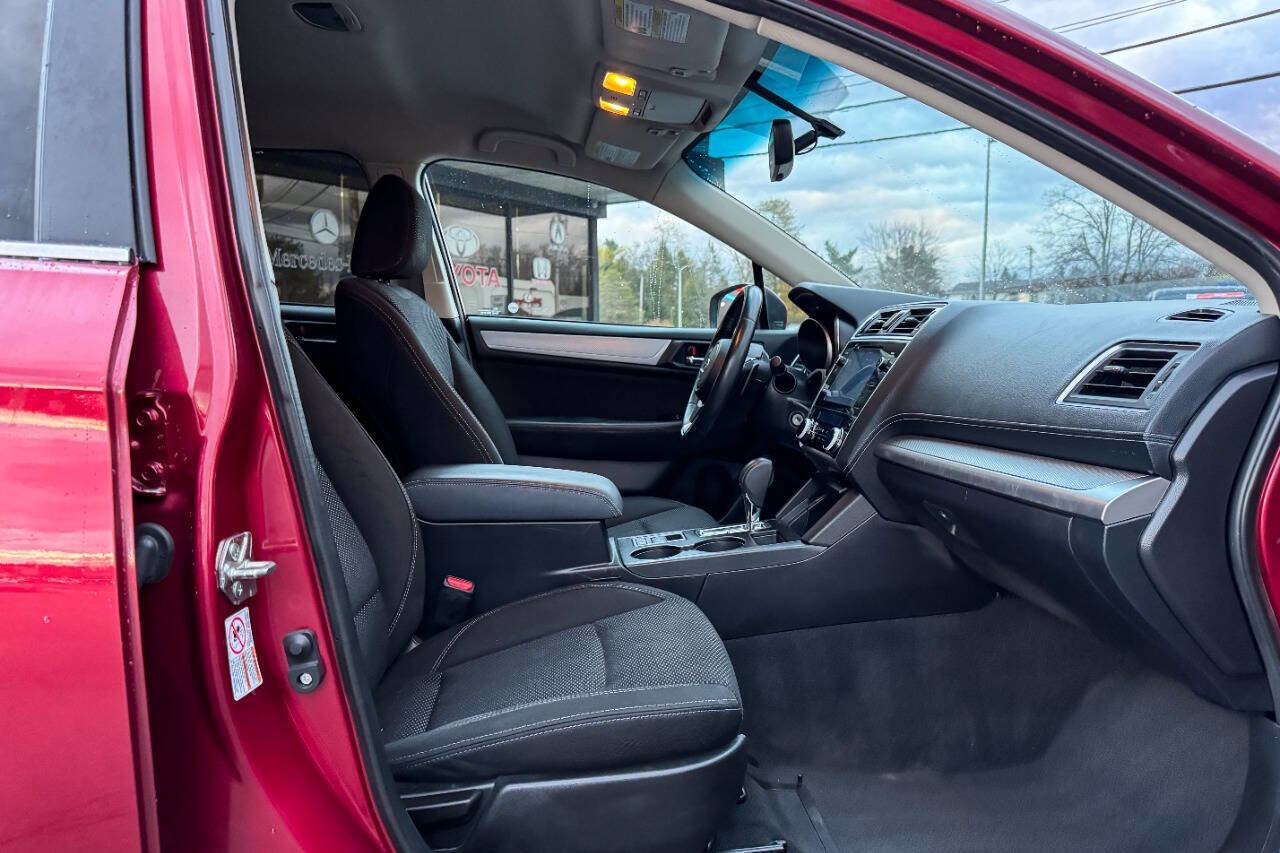 Used 2018 Subaru Outback 2.5i Premium image 10